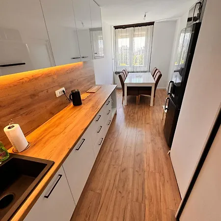 Apartmán High-floor Apartment, Free Parking *