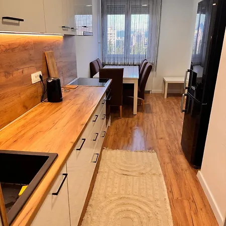 شقة High-floor Apartment, Free Parking سراييفو